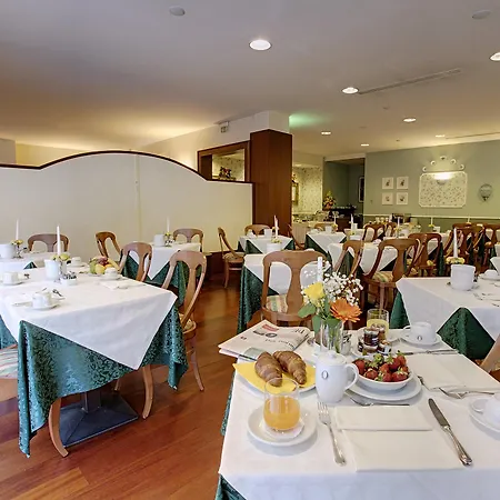 오롤로지오 4* 페라라