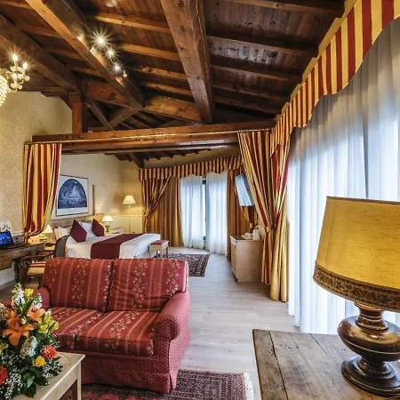 오롤로지오 호텔