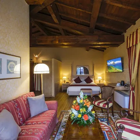 오롤로지오 호텔