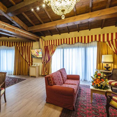 호텔 오롤로지오 4*