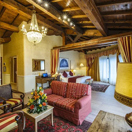 오롤로지오 4* 페라라