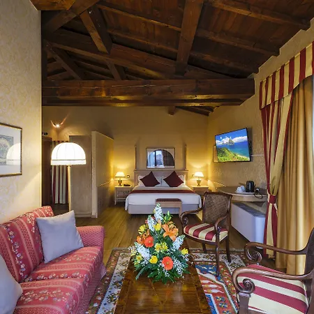 Orologio 4* Ferrara